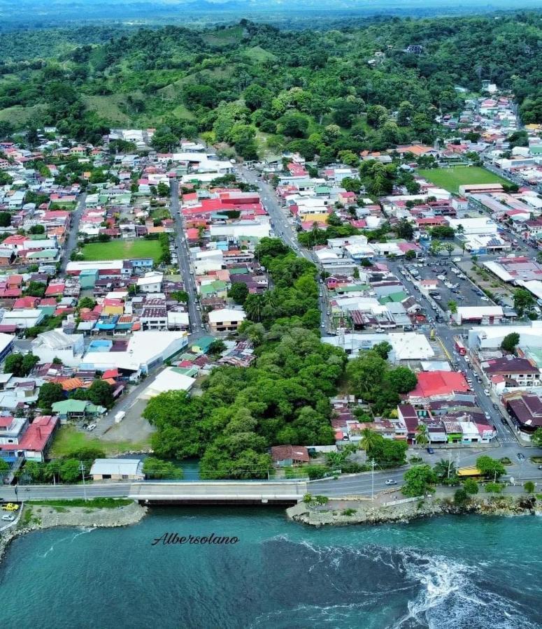 Cheap Hostel Quepos Kültér fotó