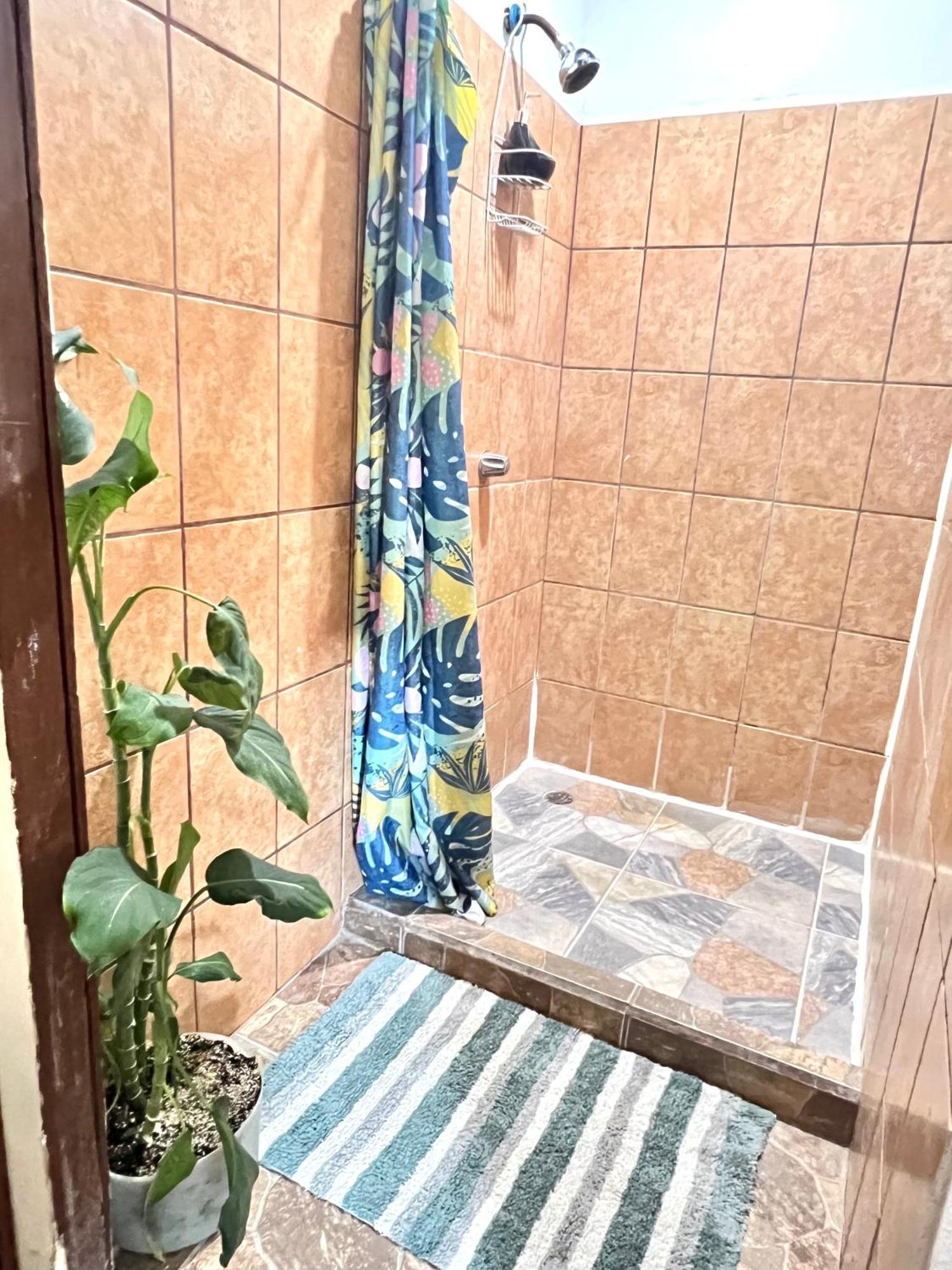 Cheap Hostel Quepos Kültér fotó