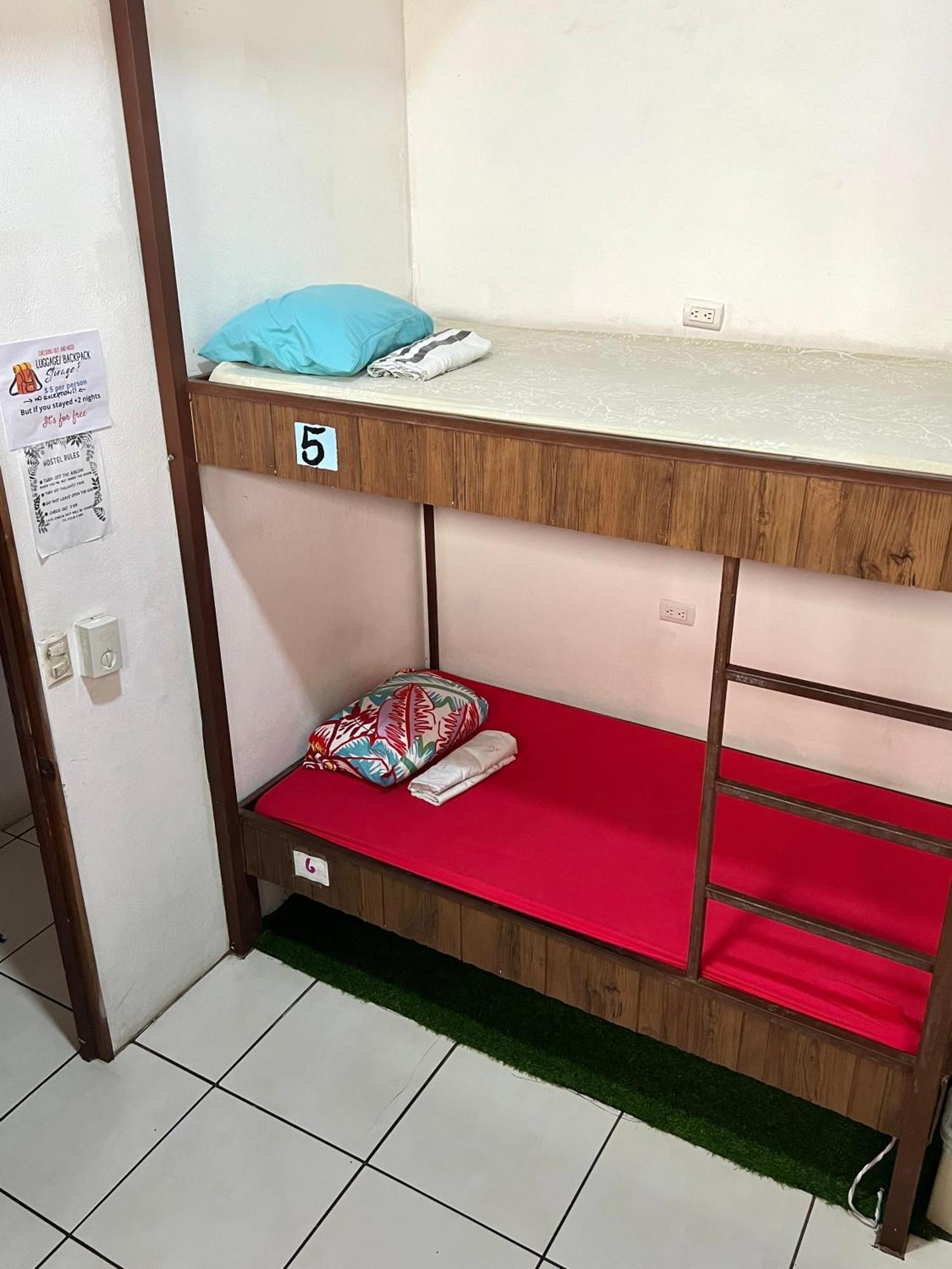 Cheap Hostel Quepos Kültér fotó