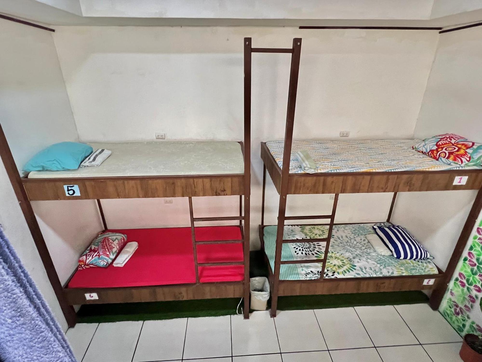 Cheap Hostel Quepos Kültér fotó