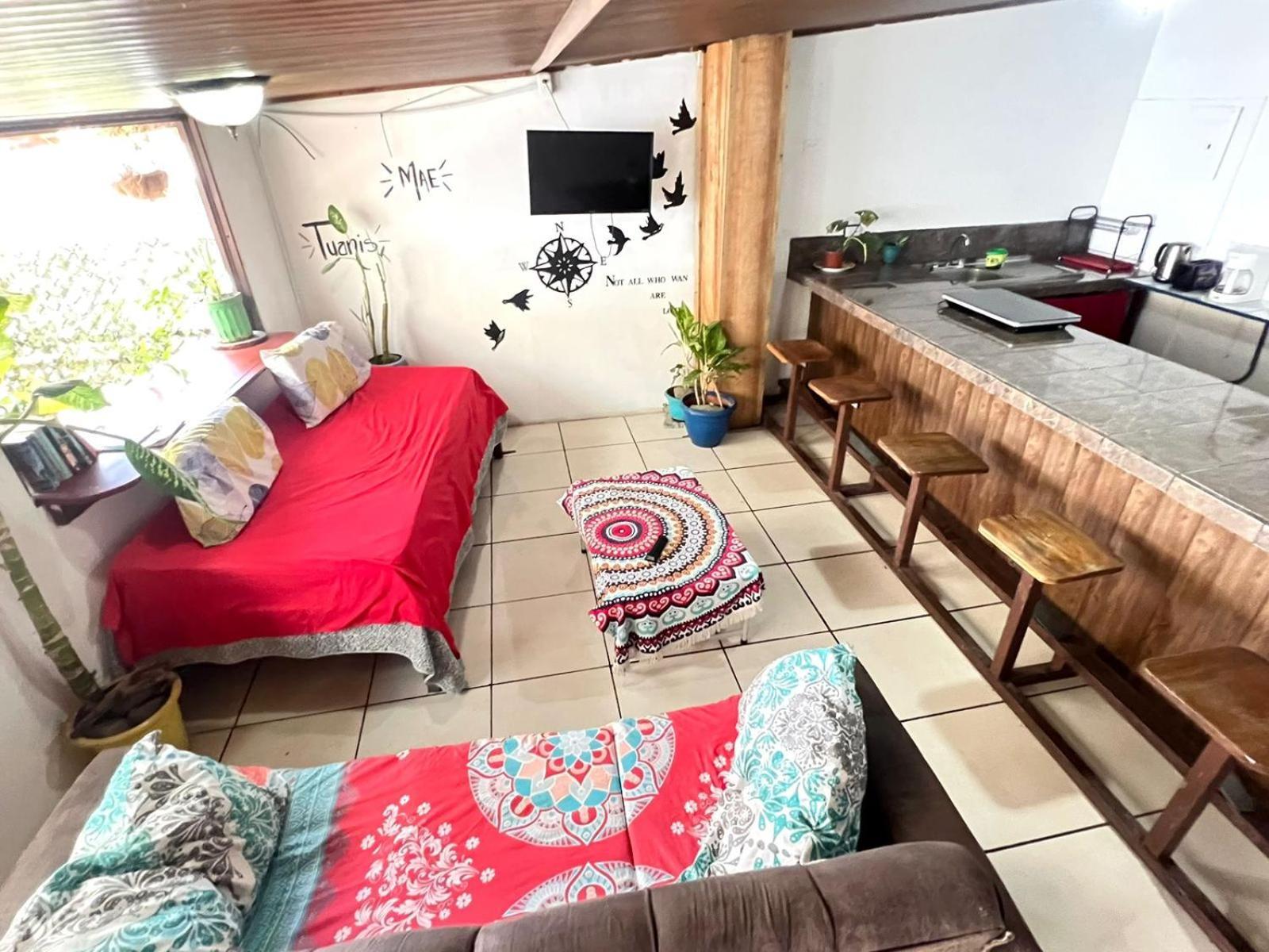 Cheap Hostel Quepos Kültér fotó