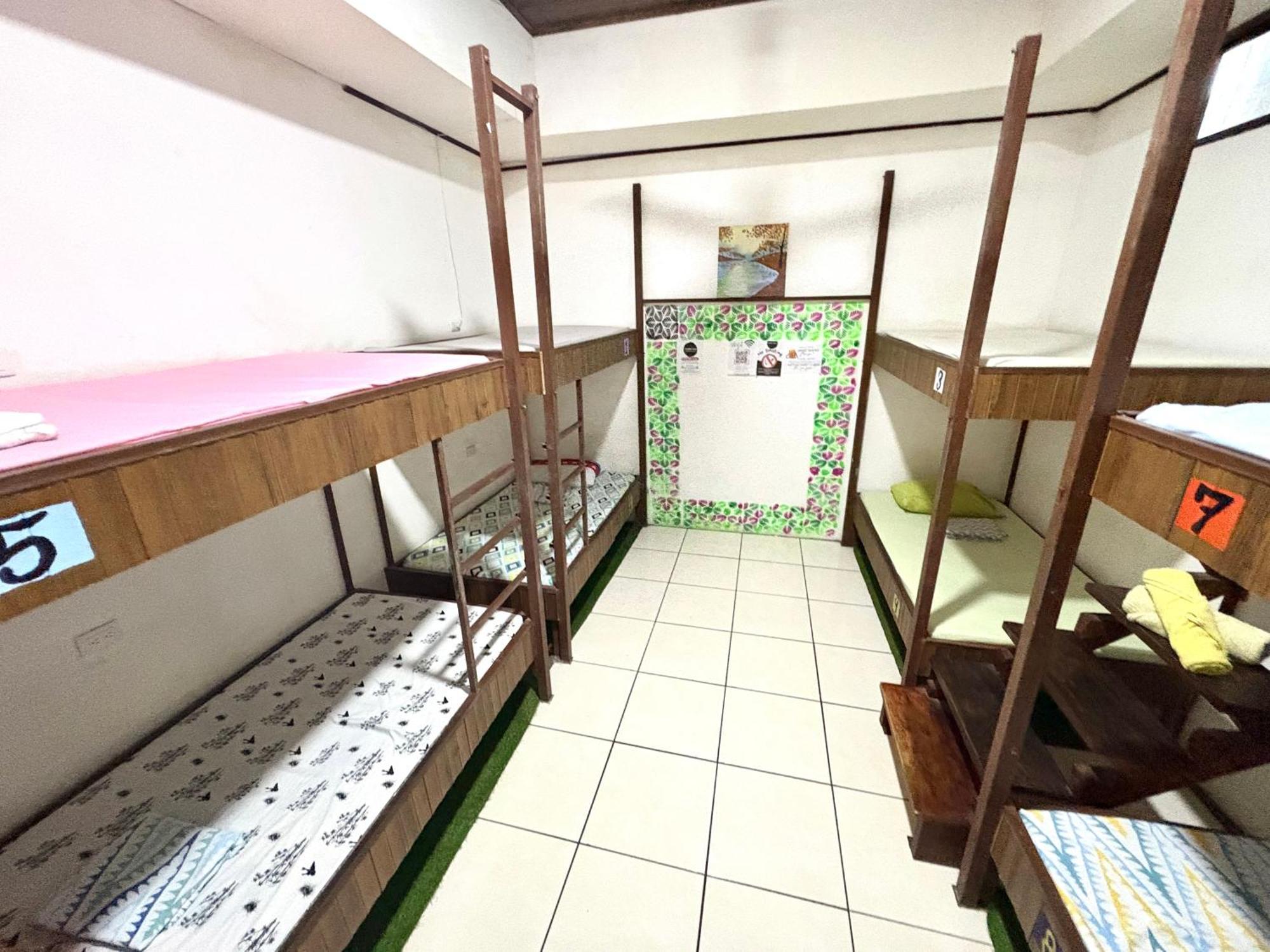 Cheap Hostel Quepos Kültér fotó