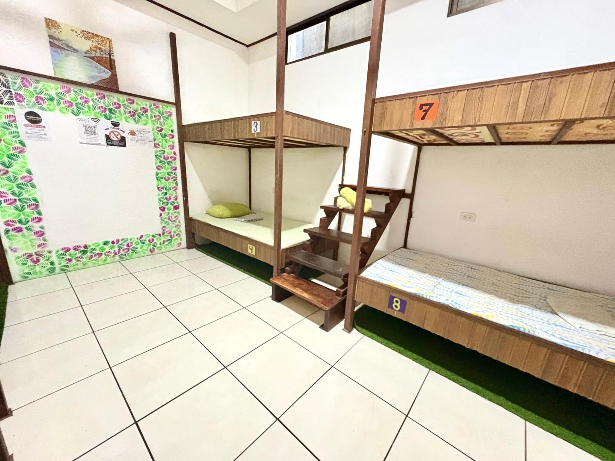Cheap Hostel Quepos Kültér fotó