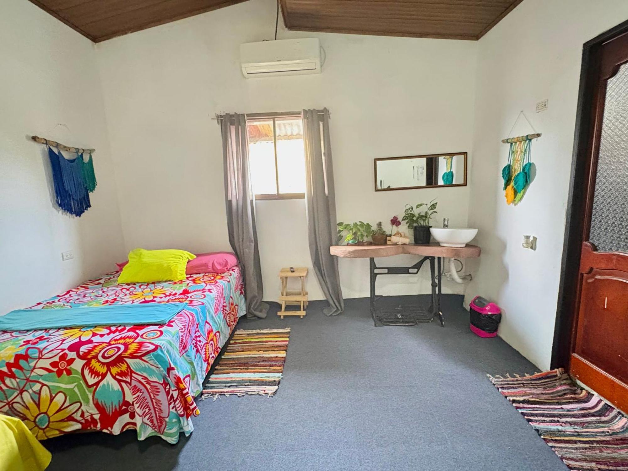 Cheap Hostel Quepos Kültér fotó